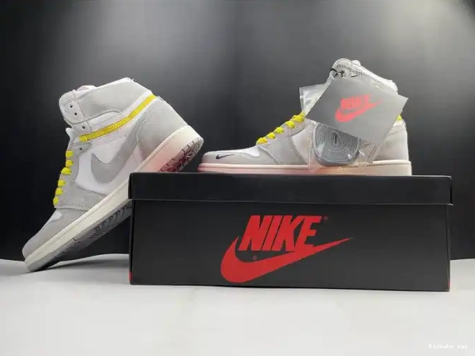Light Jordan Switch Smoke 1 CW6576-100 High Air 0518